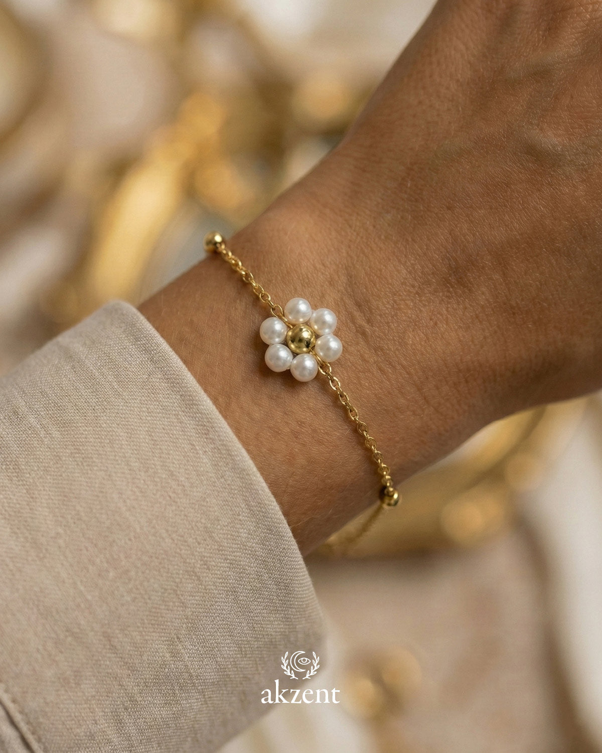 Akzent "Rojana" Armband mit Rojana mit Blüte