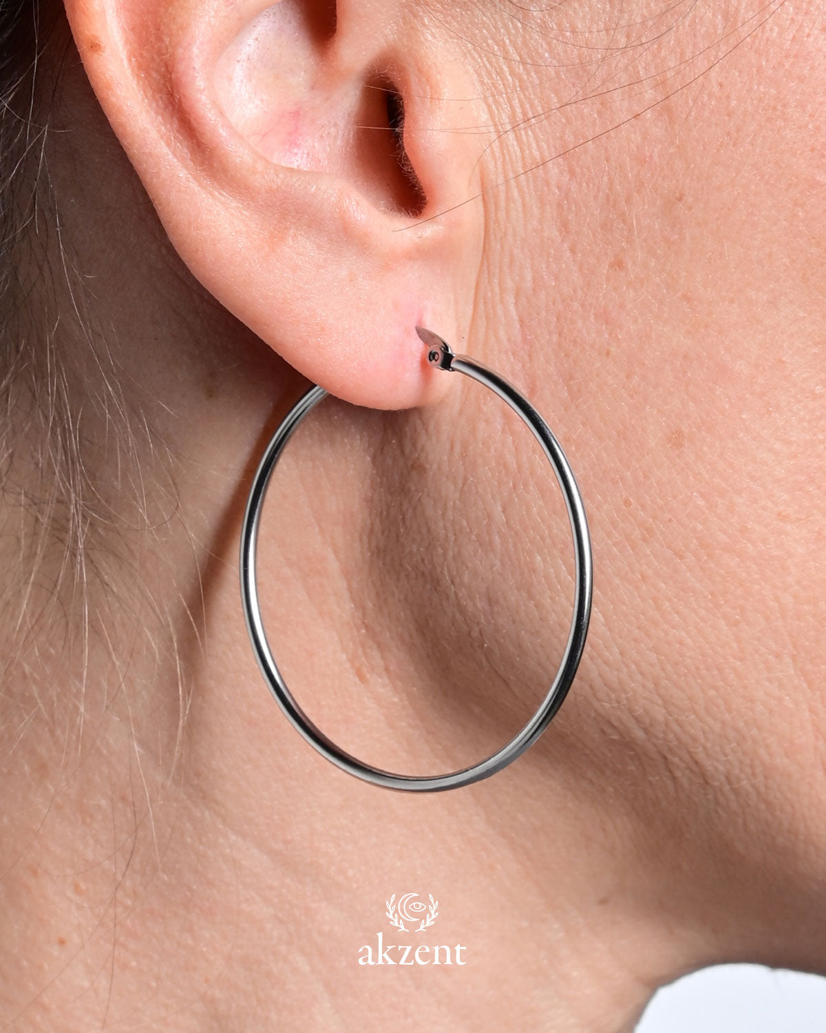 Akzent "Lilly" Loop Creolen